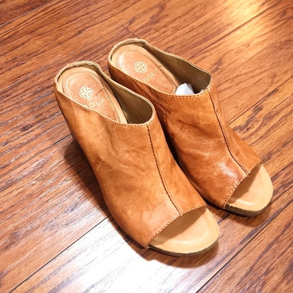 Isola Leather Boho Peep Toe Clog - Picture 3 of 7